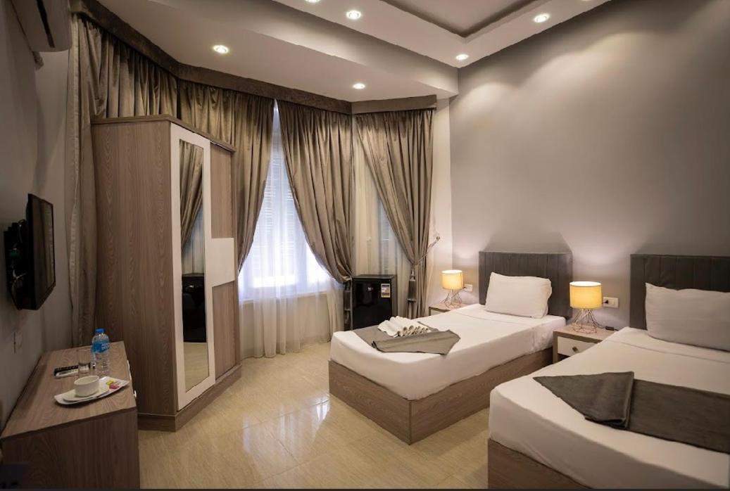 New View Hotel
